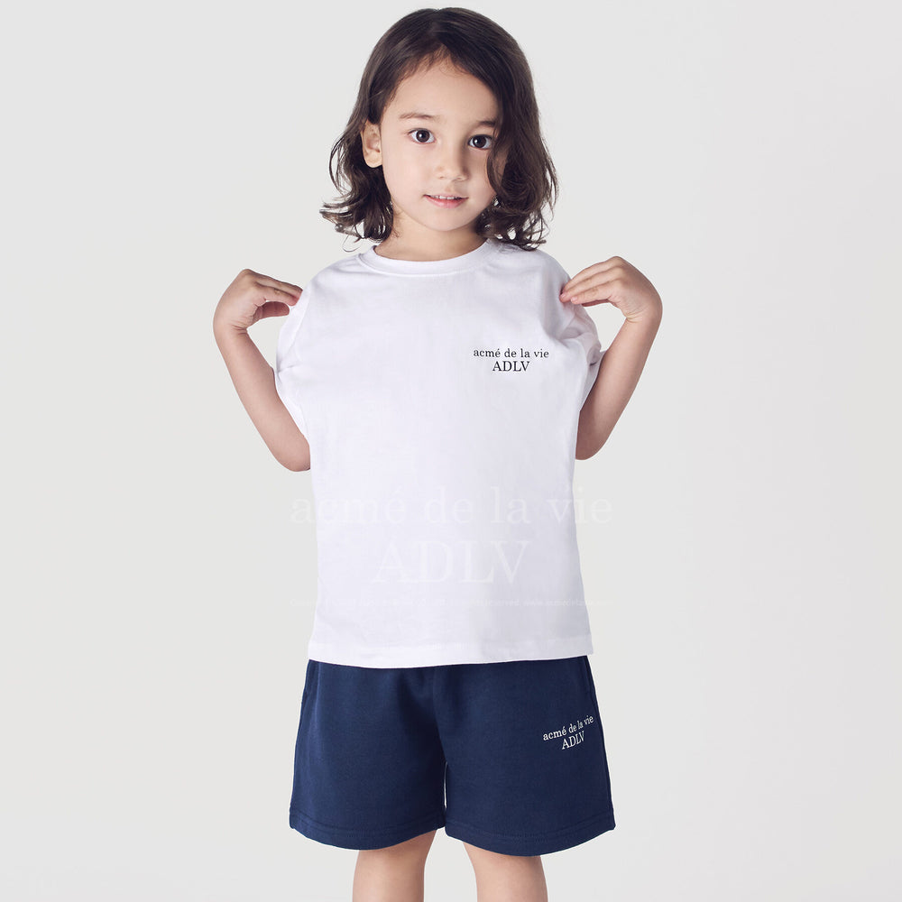 
                      
                        KIDS BASIC LOGO SHORT SLEEVE T-SHIRT
                      
                    