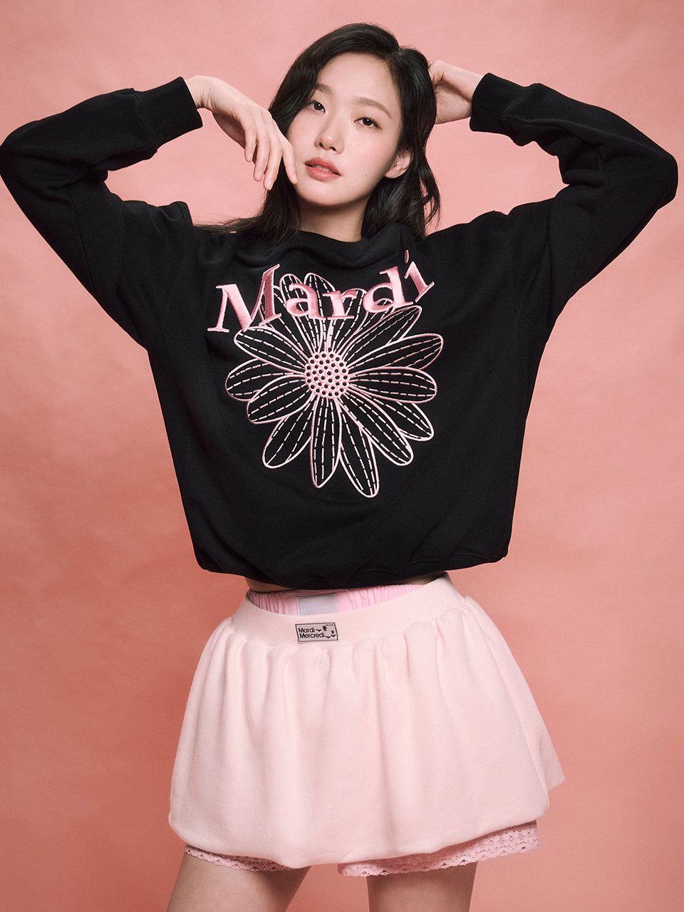 MARDI SWEATSHIRT FLOWERMARDI NEEDLEWORK_BLACK PINK – SeoulSeoul