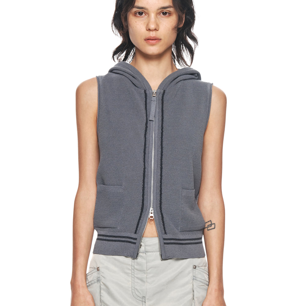 
                  
                    MATIN KIM HOODY POINT LOGO KNIT VEST FOR WOMEN IN CHARCOAL
                  
                