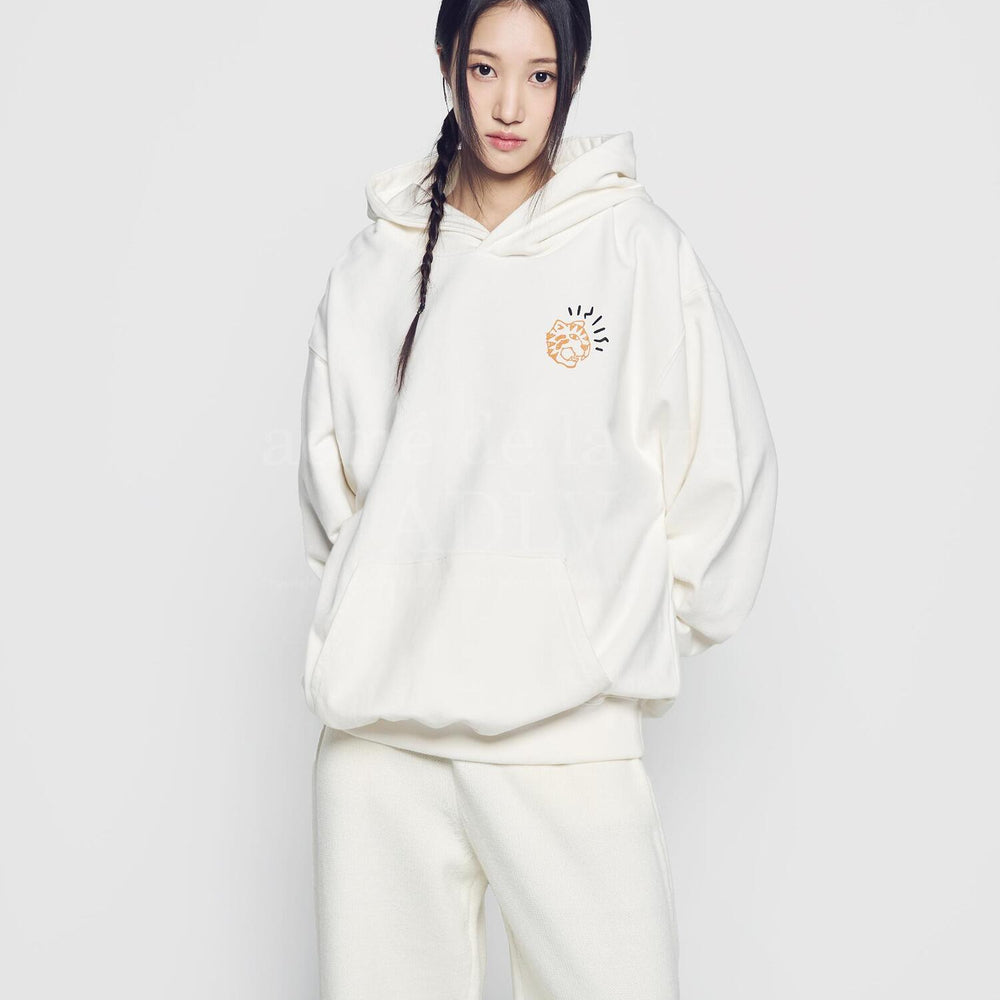 
                  
                    HOSHI X ADLV TIGER SKETCH HOODIE CREAM
                  
                