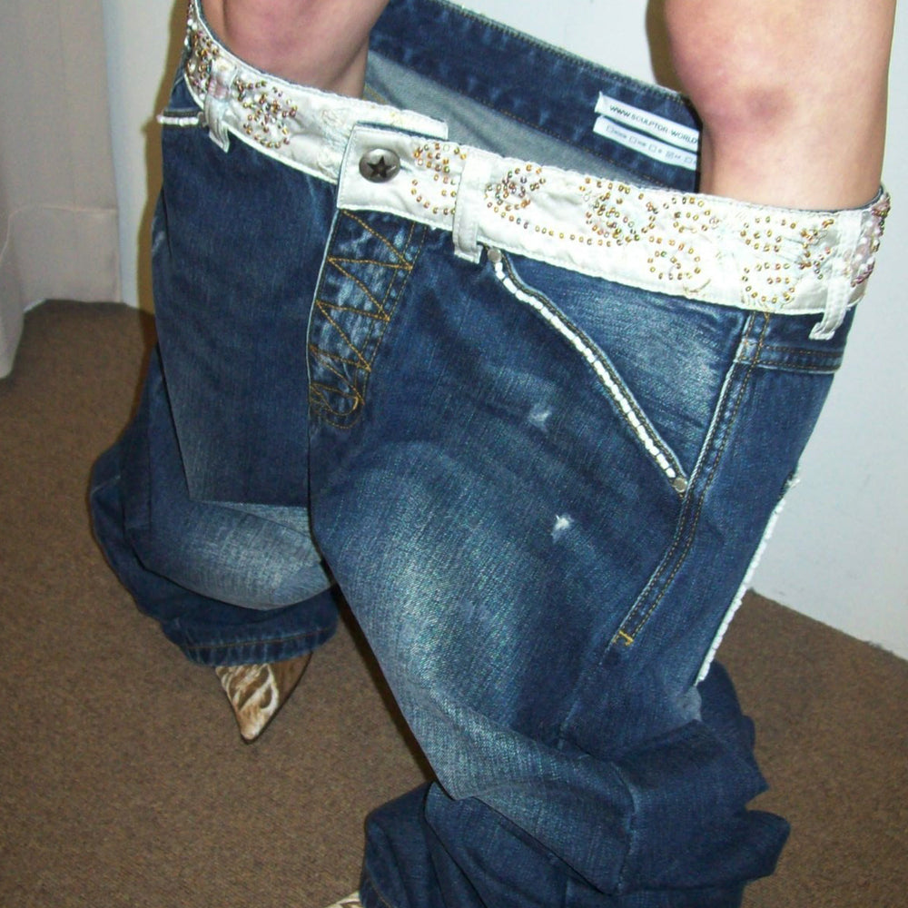 
                      
                        SCULPTOR Beaded Waist Denim Pants Indigo Blue
                      
                    