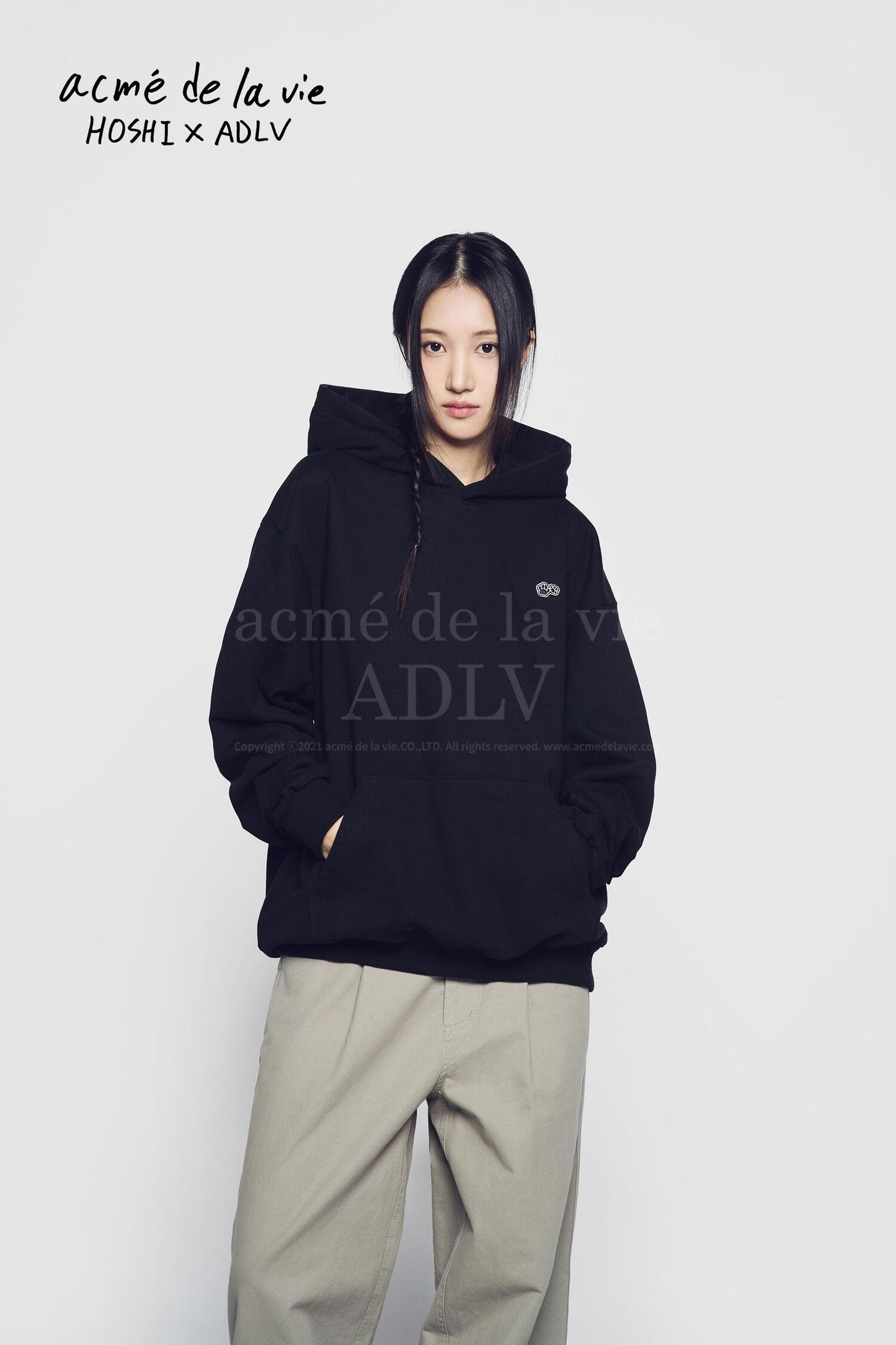 HOSHI X ADLV WAPPEN HOODIE BLACK