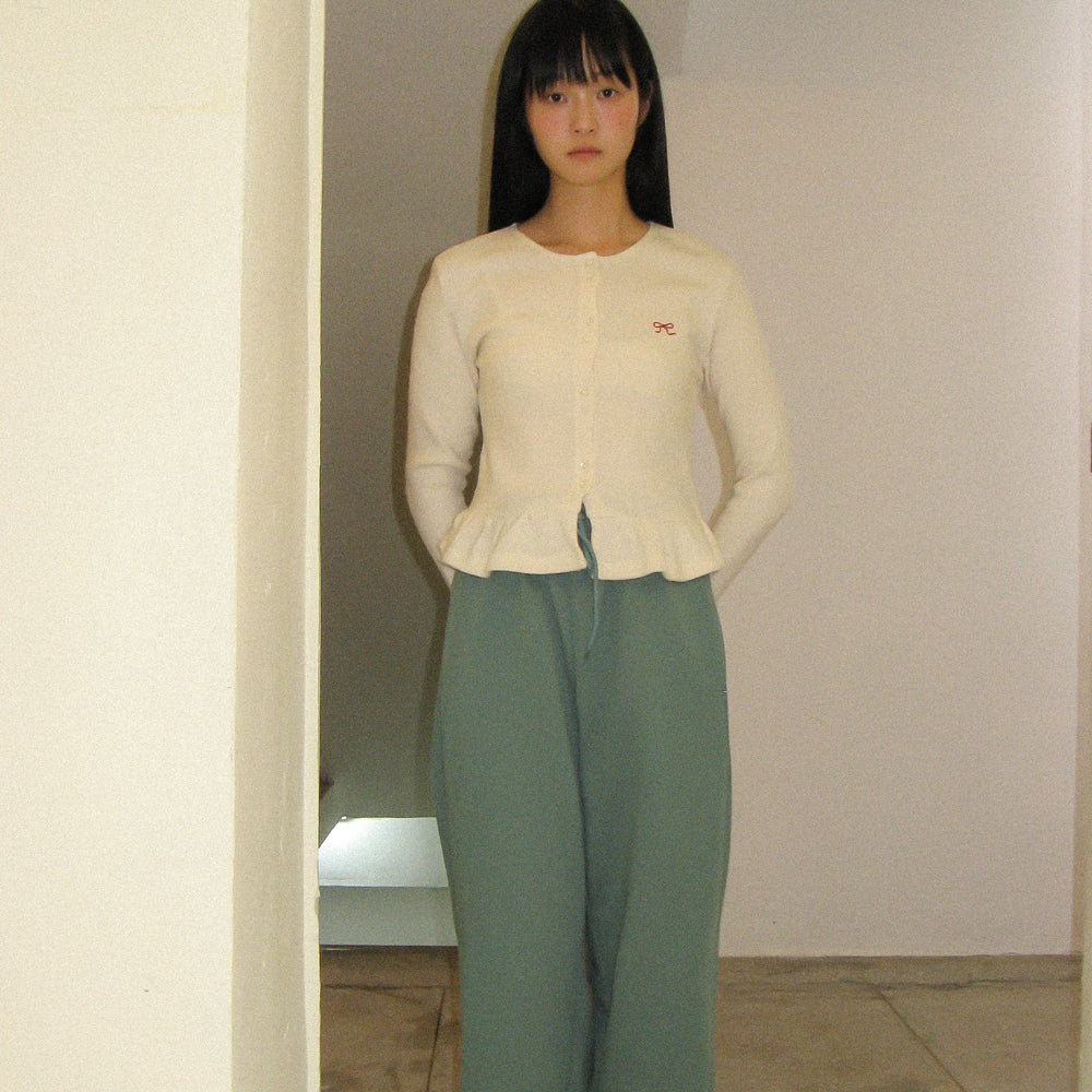 
                  
                    RONRON BACK HEART STITCH POCKET SWEAT JOGGER PANTS DUSTY GREEN
                  
                