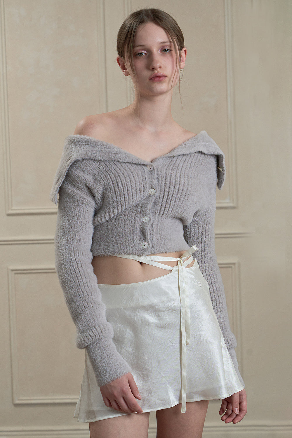 PAIN OR PLEASURE PETAL OFF-SHOULDER CARDIGAN GREY