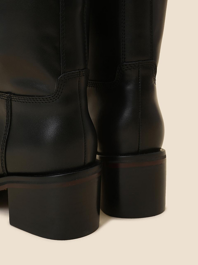 
                  
                    SCB Basic long boots (black)
                  
                