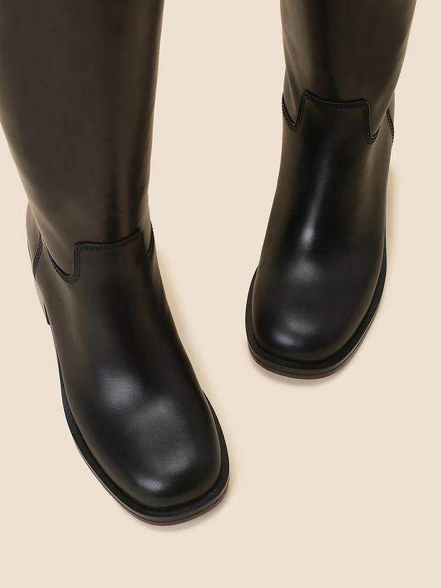 
                  
                    SCB Basic long boots (black)
                  
                