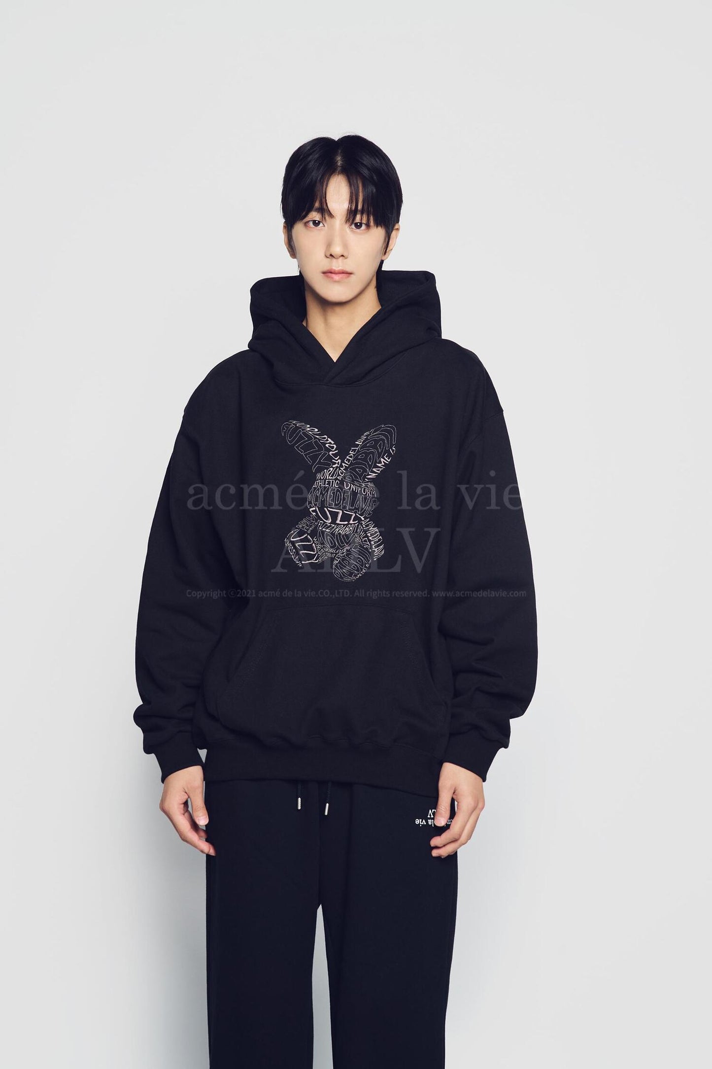 ADLV LETTERING RABBIT HOODIE BLACK