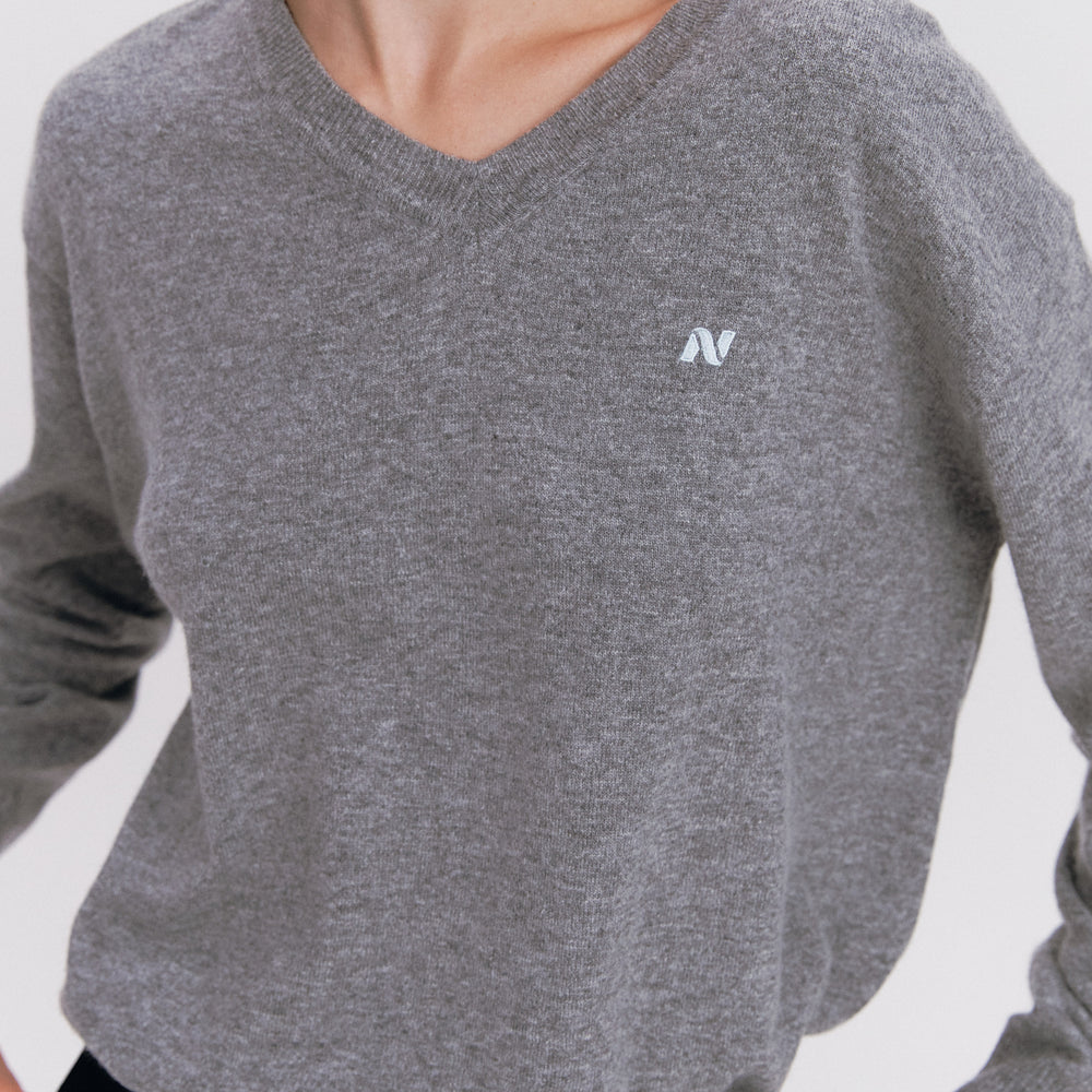 
                  
                    NOIRNINE UNISEX N V-Neck Knit GREY
                  
                