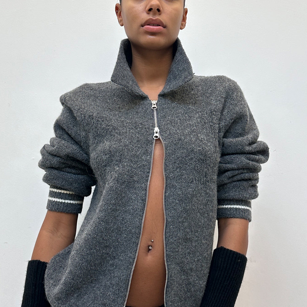 
                  
                    MATIN KIM PUNCHING POINT LOGO KNIT CARDIGAN FOR WOMEN IN GREY
                  
                