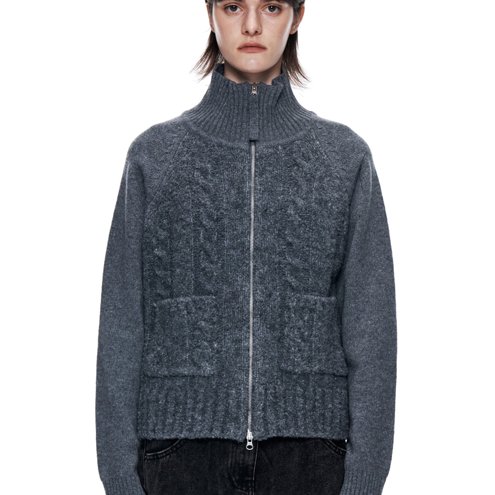 
                  
                    MATIN KIM SPELL POINT CABLE KNIT ZIP UP
                  
                