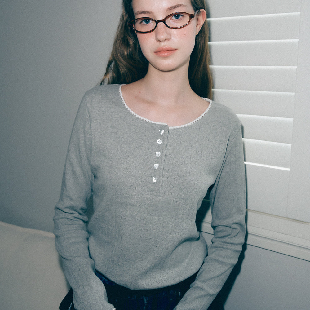 
                  
                    RONRON EYELET HEART BUTTON HENRYNECK LONG SLEEVE GREY
                  
                