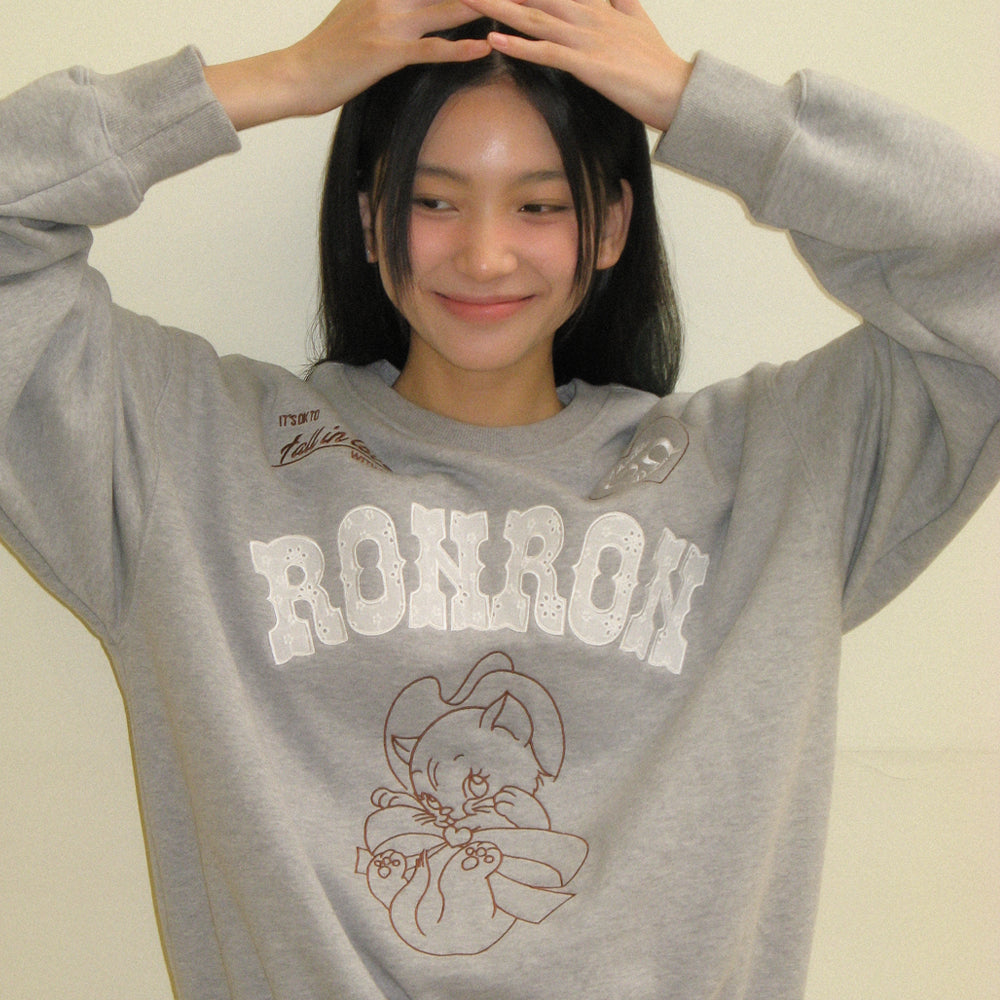 
                  
                    RONRON WESTERN CAT LACE PATCH SWEATSHIRT GREY
                  
                