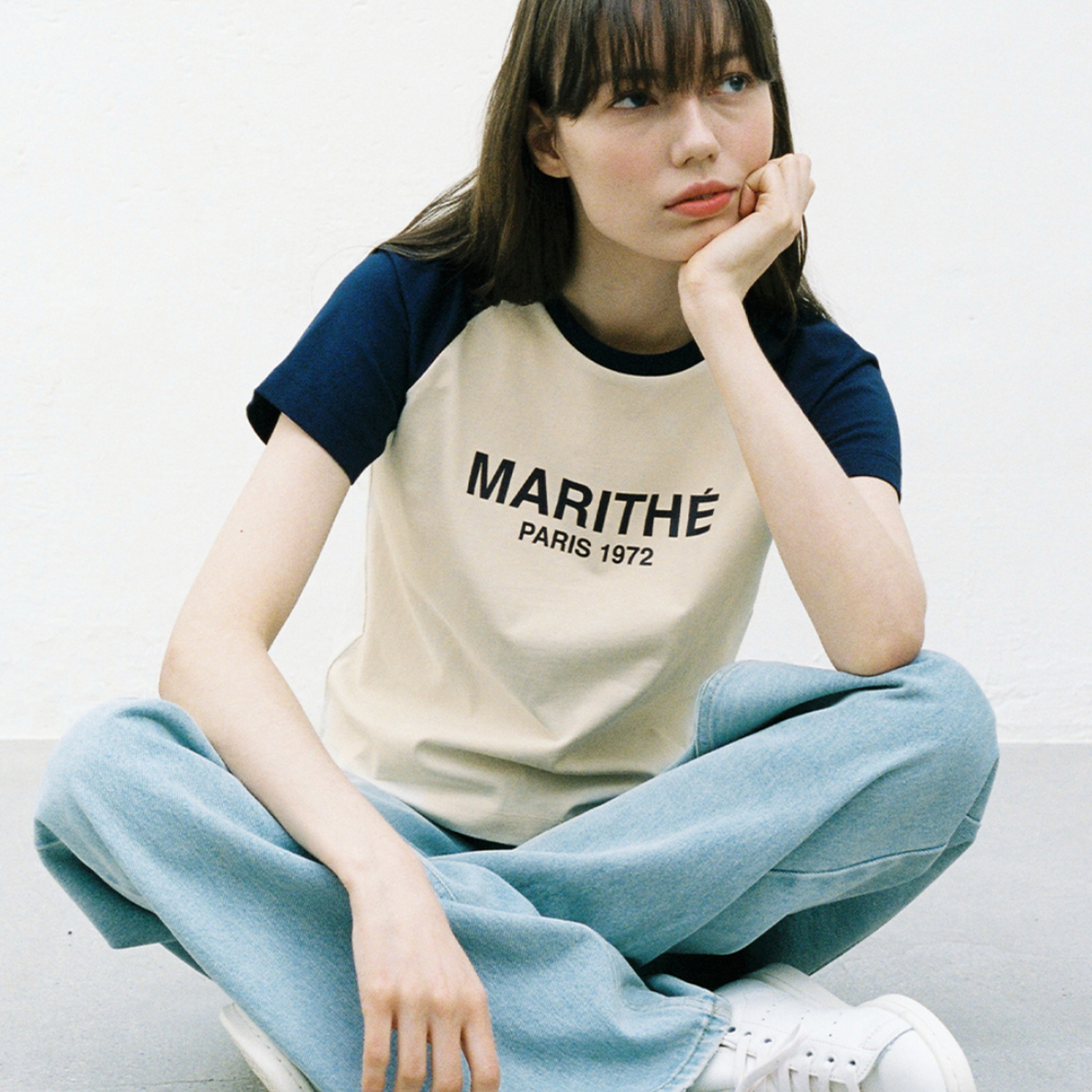 
                  
                    MARITHÉ W RAGLAN REGULAR LOGO TEE
                  
                