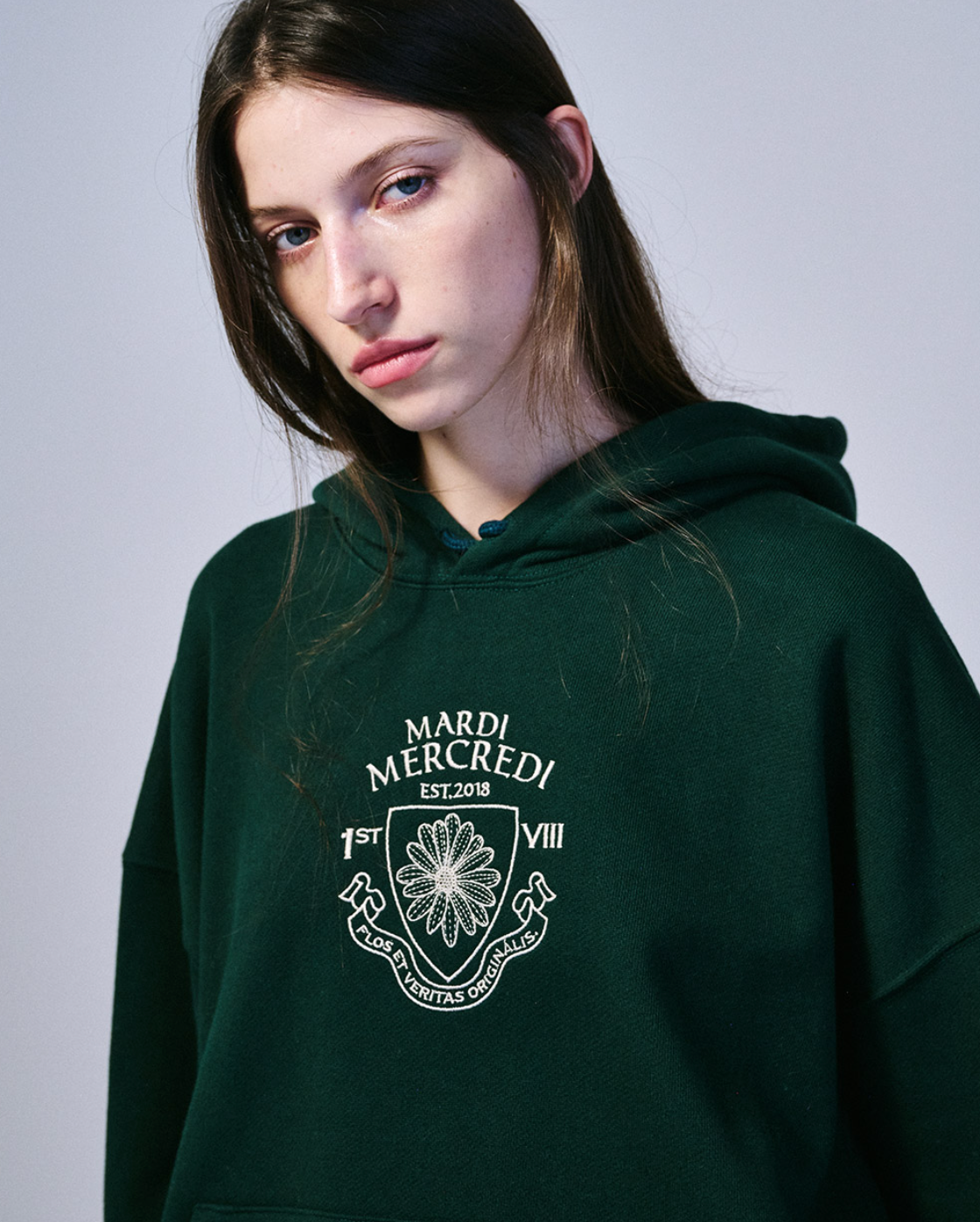 MARDI HOODY ALUMNI SMALL EMBLEM NEEDLEWORK_DEEPGREEN CREAM