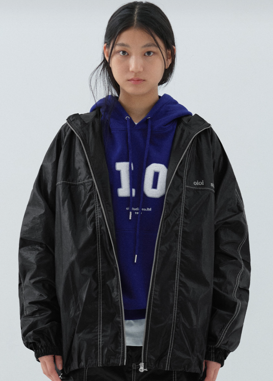 O!Oi LAYERED LOGO COATING WINDBREAKER BLACK