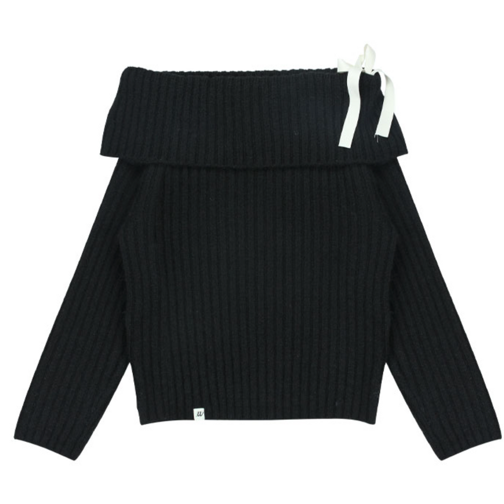 
                  
                    AWIT HOLIDAY OFF-SHOULDER KNIT-BLACK
                  
                