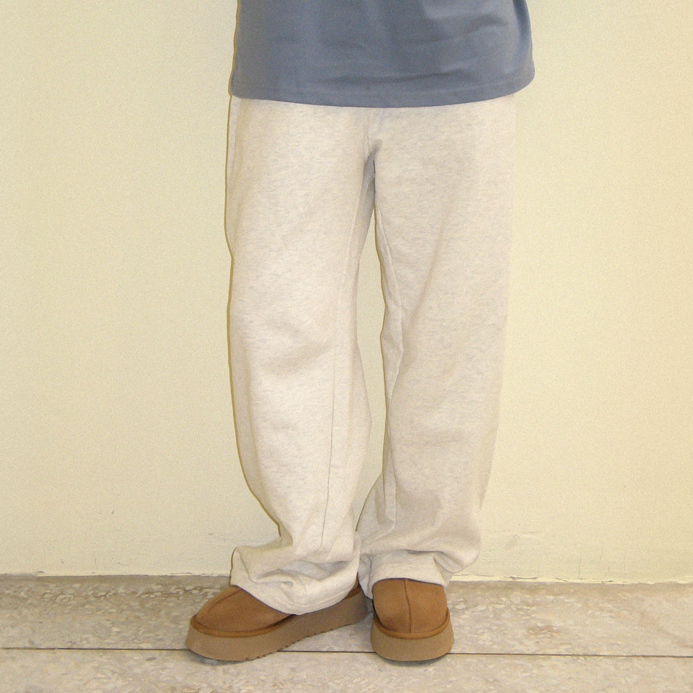 
                  
                    RONRON BACK HEART STITCH POCKET SWEAT JOGGER PANTS WHITE MELANGE
                  
                