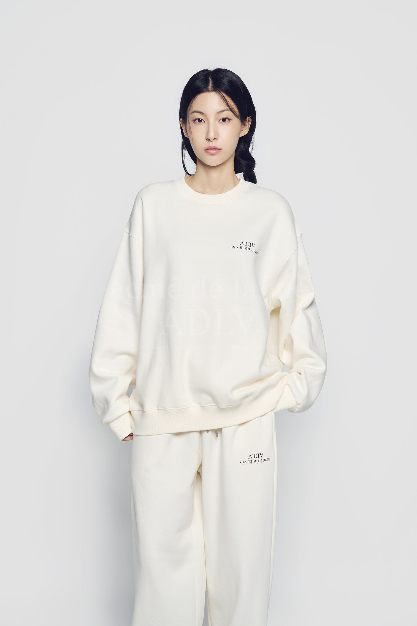 ADLV UPSIDE DOWN LOGO NAPPING ZURRY SWEATSHIRTS IVORY