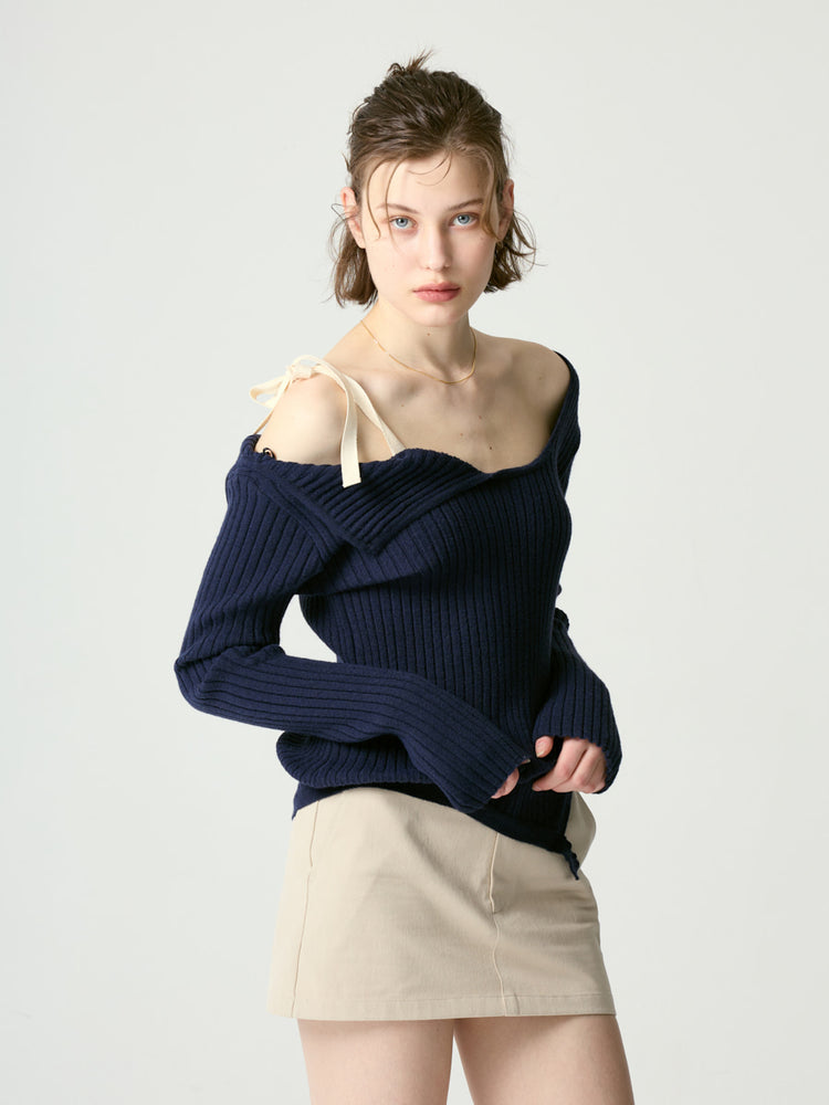 GLOWNY ISA ASYMMETRICAL KNIT TOP (NAVY)