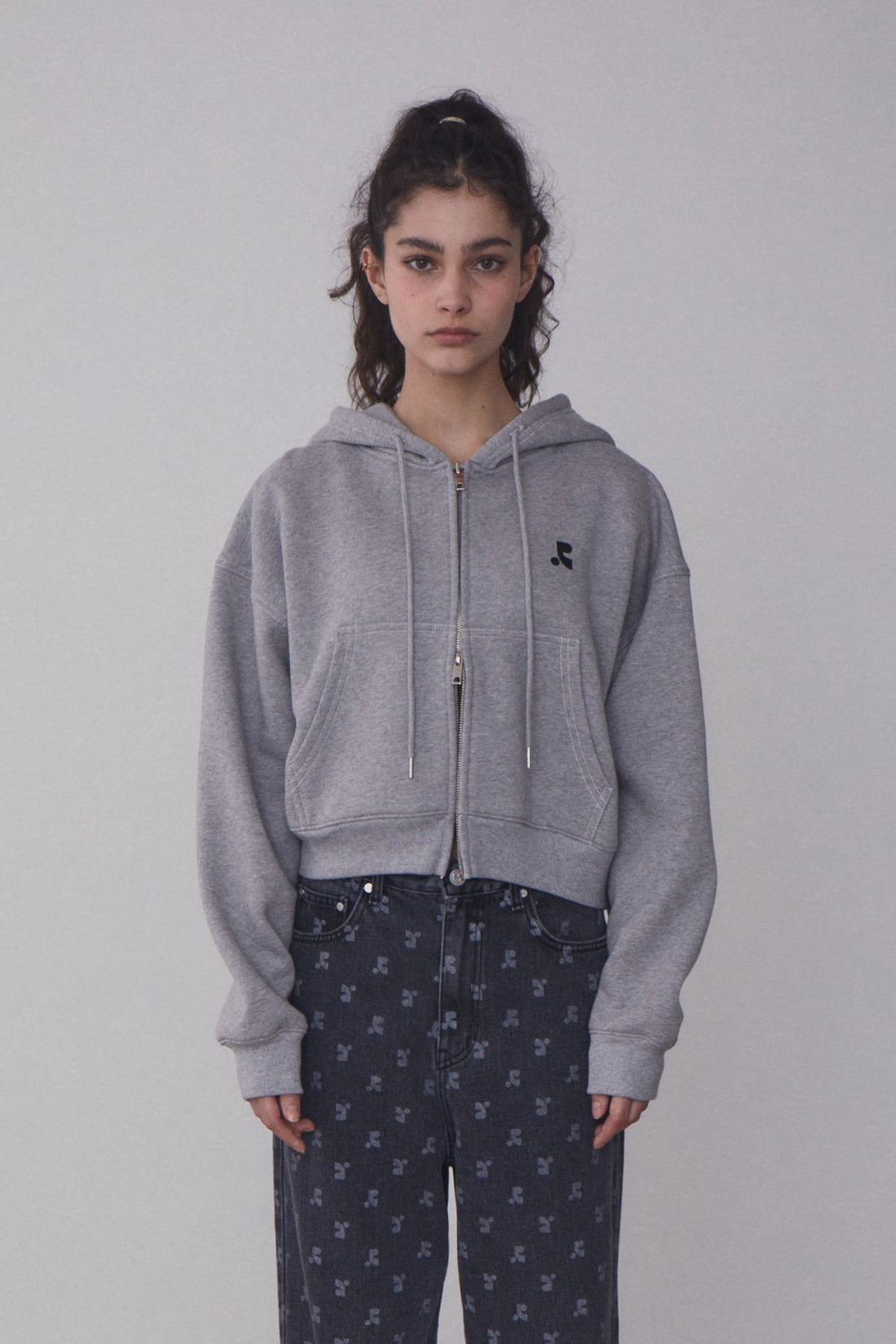 RR STITCH CROPPED HOOD ZIP-UP - GREY