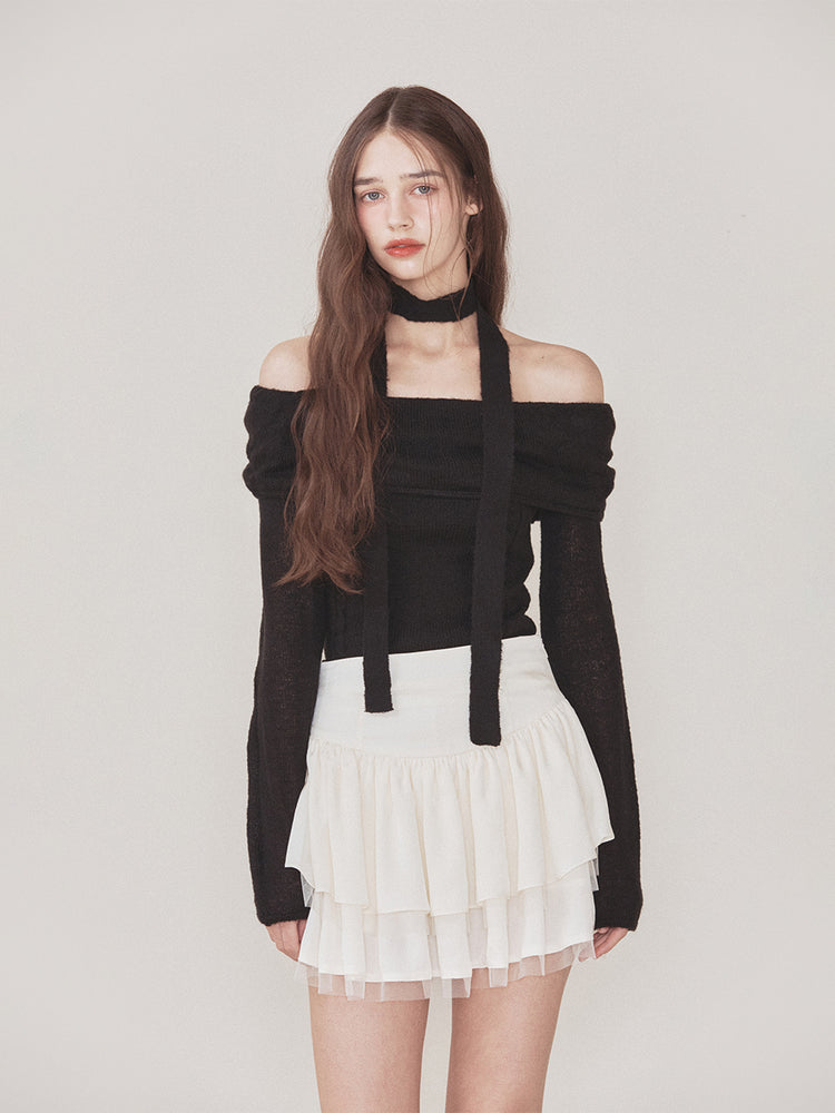 
                  
                    Petal Knit BLACK
                  
                