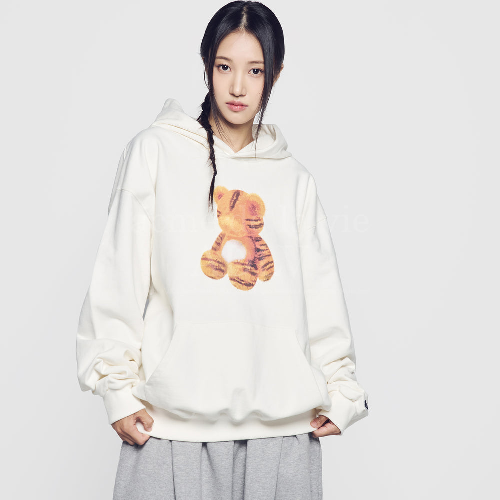 
                  
                    HOSHI X ADLV TIGER FIGURE HOODIE CREAM
                  
                