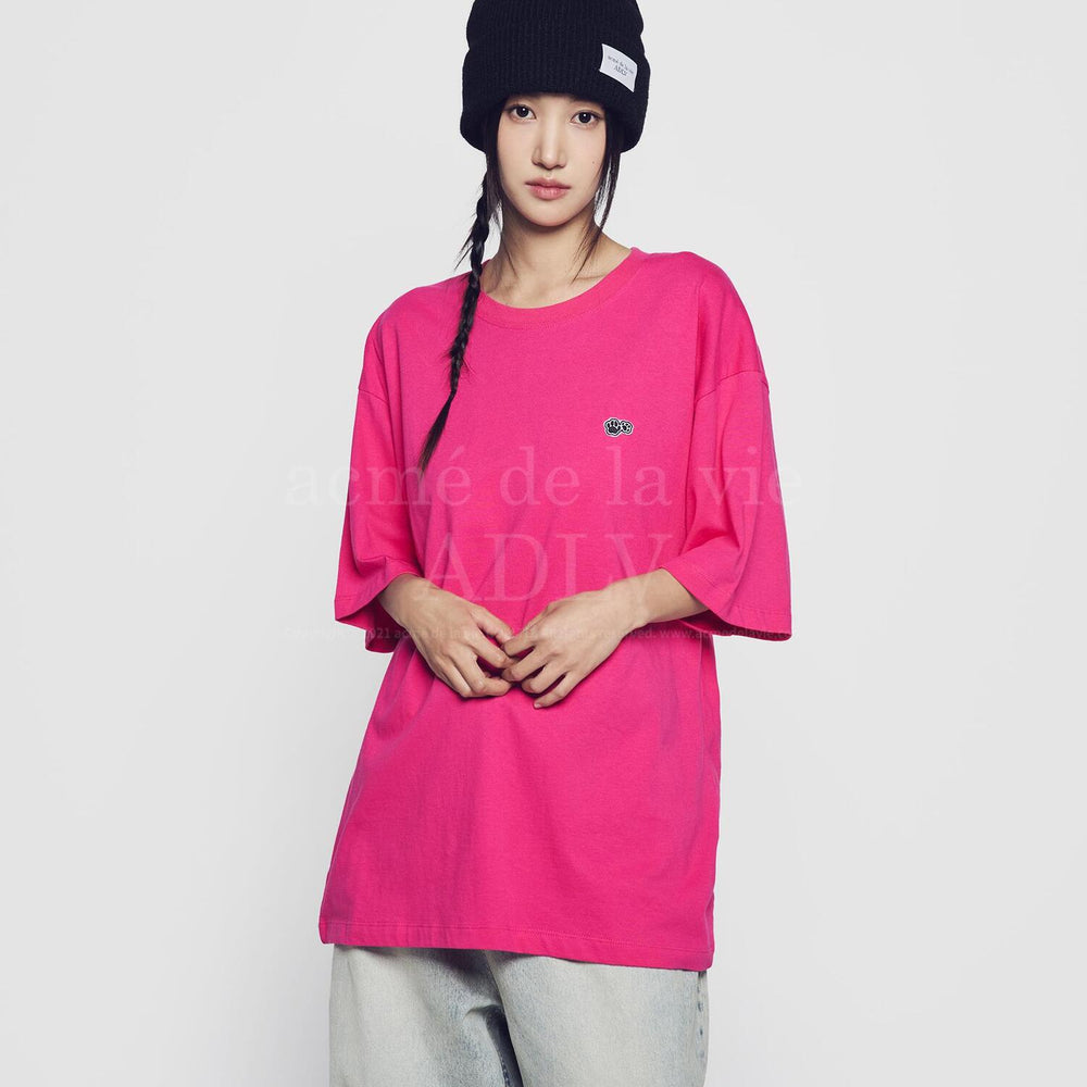 
                  
                    HOSHI X ADLV WAPPEN SHORT SLEEVE T-SHIRT PINK
                  
                