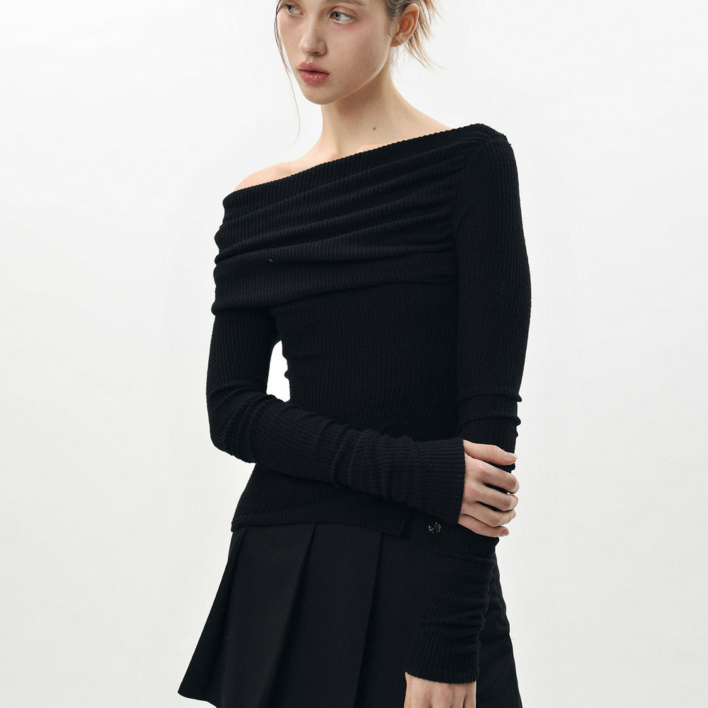 
                      
                        PAIN OR PLEASURE JENNIE OFF-SHOULDER TOP BLACK
                      
                    