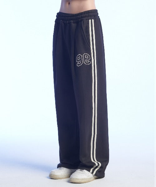 AMBLER Heritage Race Track Wide Training Sweatpants