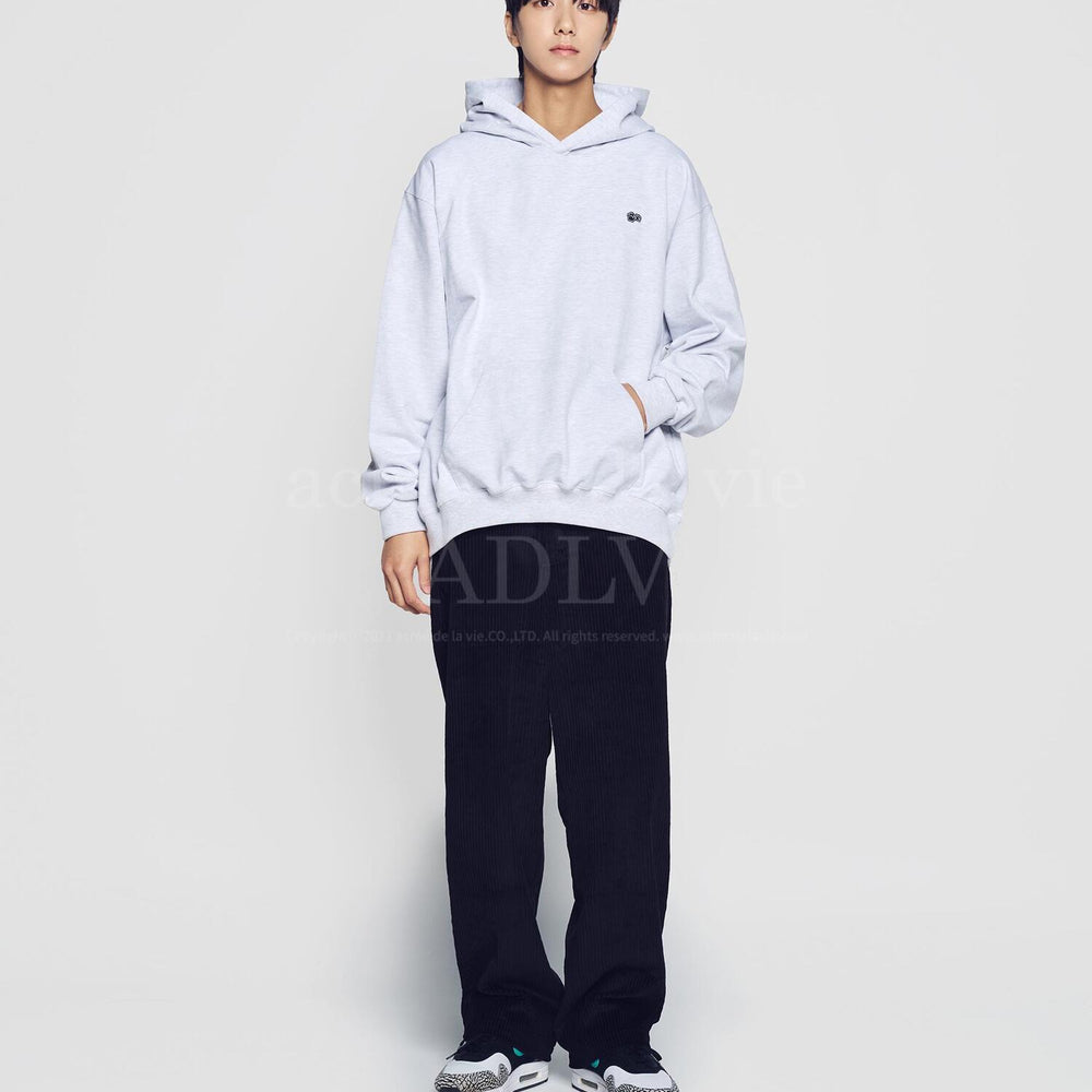 
                  
                    HOSHI X ADLV WAPPEN HOODIE MELANGE
                  
                